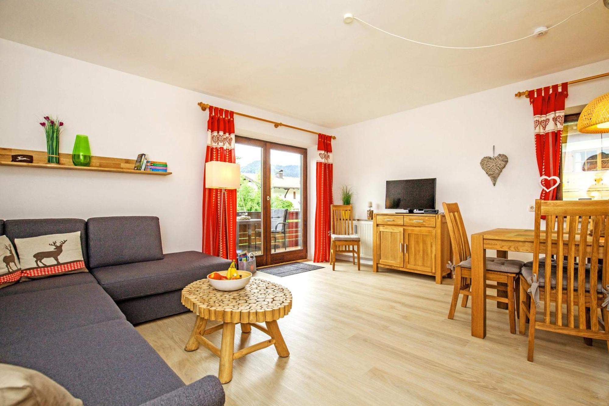 Ferienwohnung Schmankerl Reit im Winkl Ngoại thất bức ảnh